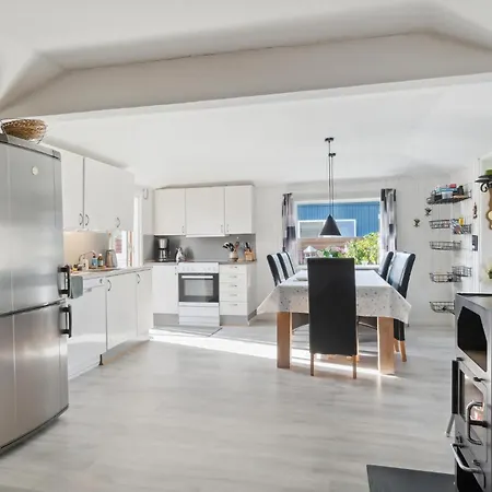 Holiday home Amazing In With Kitchen *
